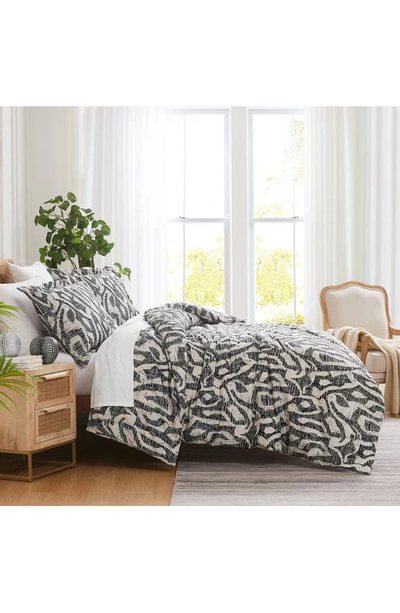 Southshore Fine Linens Khari Reversible Duvet & Sham Set In Charcoal