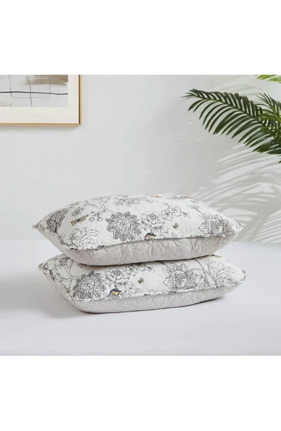 Southshore Fine Linens Bayberry Quilt & Sham Set In Off-white