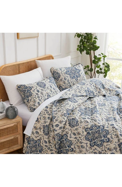 Southshore Fine Linens Persia Quilt & Sham Set In Indigo