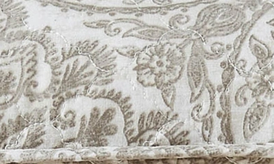 Southshore Fine Linens Ashanti Quilt & Sham Set In Bone