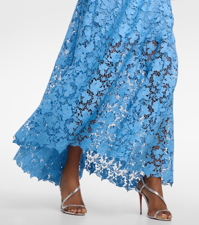 Shop Oscar De La Renta Floral-appliqué Guipure Lace Gown In Blue