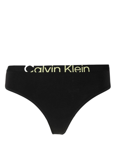 Shop Calvin Klein Underwear Tanga Con Banda Logo In Black