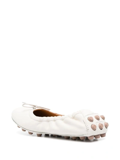 Shop Tod's Dancers Shoes In White