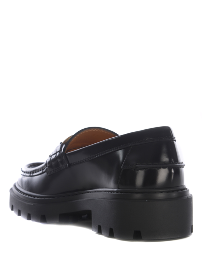 Tod's Moccasin With Chain