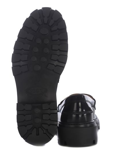 Tod's Moccasin With Chain