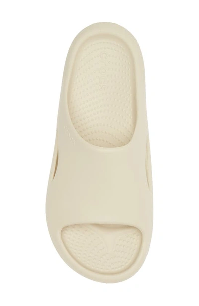 Crocs Mellow Recovery Slide Sandal In Bone