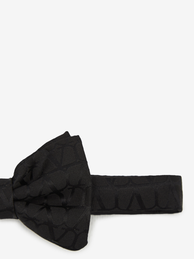Shop Valentino Toile Iconographe Bow Tie In Black