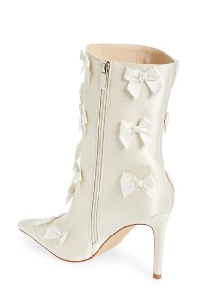 Azalea Wang Taf Pointed Toe Bootie In Cream