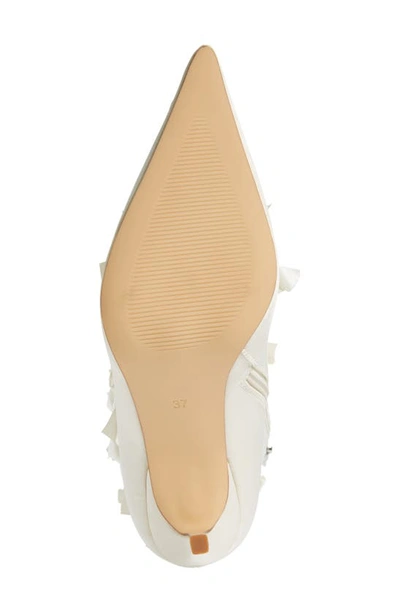 Azalea Wang Taf Pointed Toe Bootie In Cream