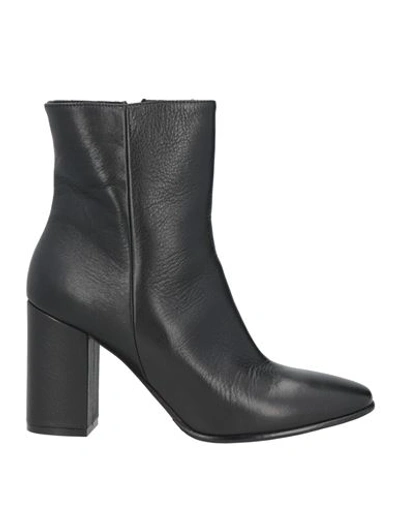 Shop Société Anonyme Woman Ankle Boots Magenta Size 8 Soft Leather