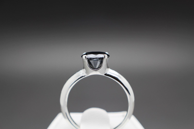 Pre-owned Black Diamond 1.73cts 7.97mm  Treated Engagement Size 7 Ring & $1065 Value In Fancy Black