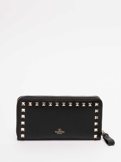 Shop Valentino `rockstud` Leather Continental Wallet In Black