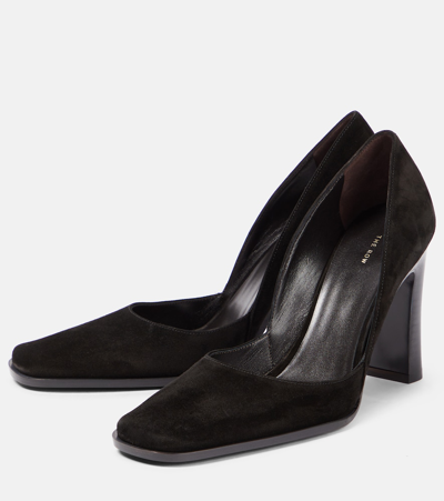 The Row Mae Suede Pumps In Black
