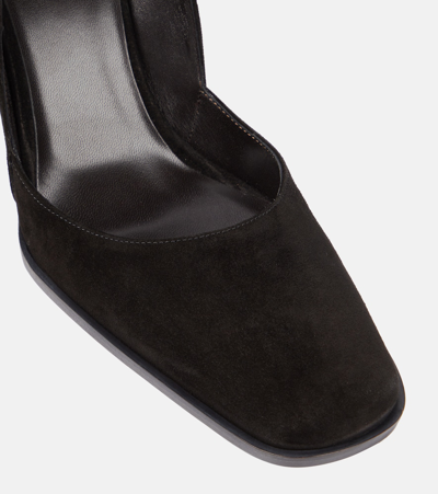 The Row Mae Suede Pumps In Black