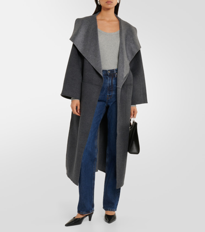 Totême Classic Cut Mid-rise Straight Jeans In Blue