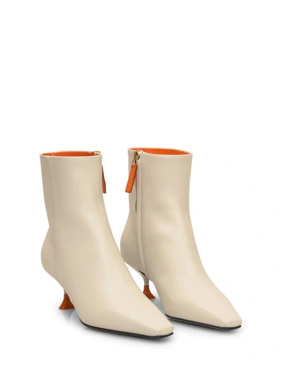 Shop 3juin Boot Bee In White