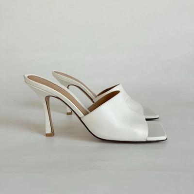 Pre-owned Bottega Veneta White Stretch Mule Sandals, 38.5