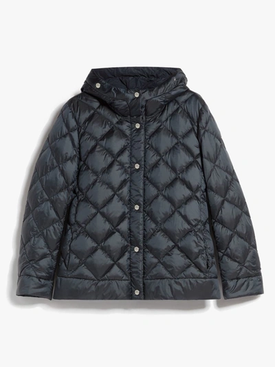 Shop Max Mara The Cube Risoft Reversible Down Jacket In Water-repellent Canvas In Midnightblue