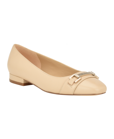 Calvin Klein Crystil Flat In Light Natural - Leather