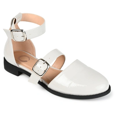 Shop Journee Collection Collection Women's Constance Flat In White