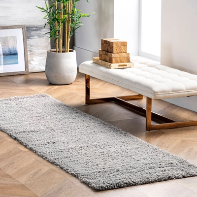 Nuloom Marleen Plush Shag Area Rug