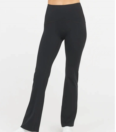 Shop Spanx Booty Boost Yoga Pant In Very Black