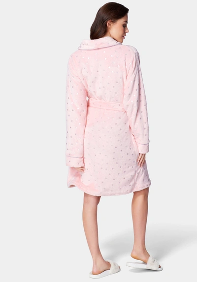 Bebe Sliver Foil Plush Robe In Light Pink