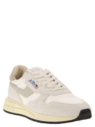 Autry Reelwind Low Sneakers In White Suede And Nylon