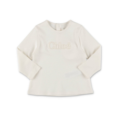 Shop Chloé Kids Logo Embossed Crewneck T In White