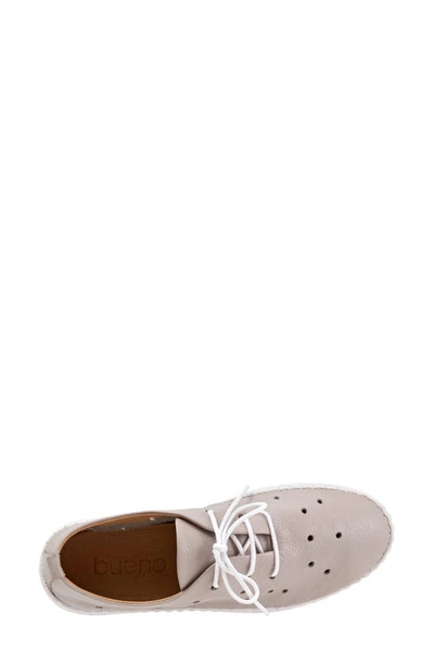 Shop Bueno Dallas Lace-up Oxford In Light Grey Leather