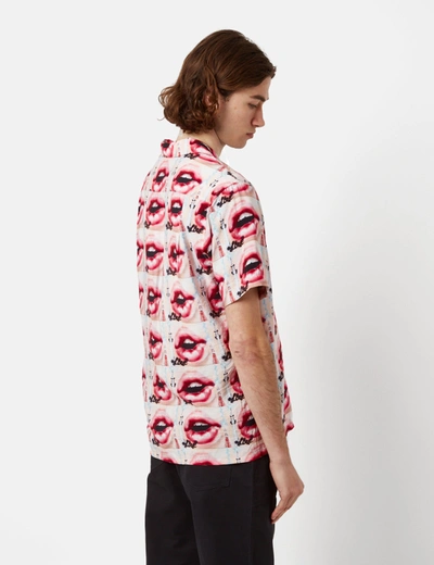 Shop Thisisneverthat Lips Short Sleeve Shirt (rayon) In Pink