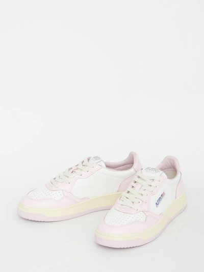 Autry Sneakers Medalist Low In Pelle Bicolore Bianco E Rosa In White