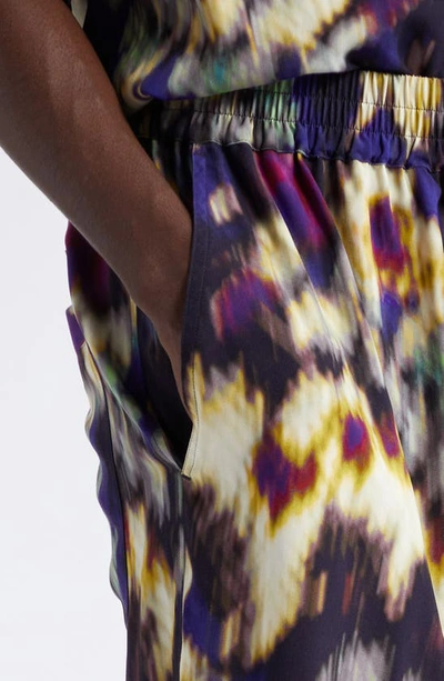 Shop Isabel Marant Vataya Abstract Print Elastic Waist Shorts In Ochre/ Black