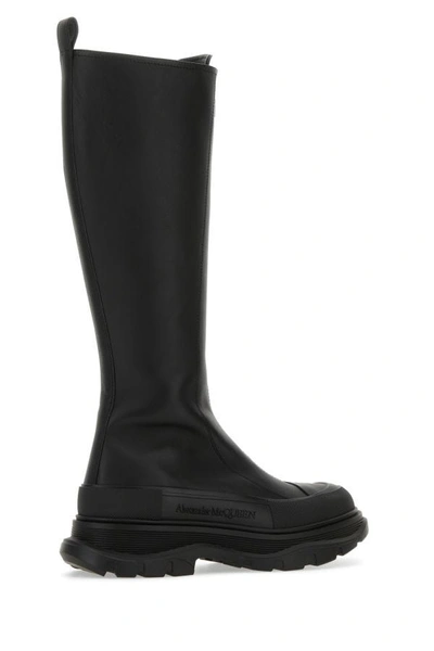 Shop Alexander Mcqueen Woman Black Leather Zip Tread Slick Boots