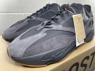 Pre-owned Adidas Originals Adidas Yeezy Boost 700 V1 Utility Black 2023 Size 12 Men Fv5304 Fast Shipping