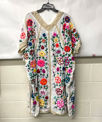 Pre-owned Momo New York Momo York X Free People Bella Flor Embroidered Kaftan One Size In White