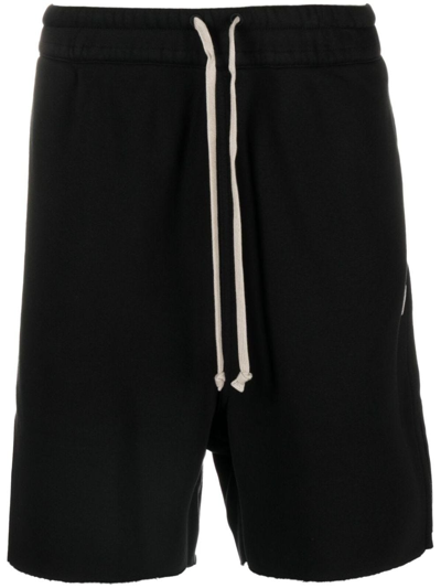 Shop Moncler Genius Logo-appliqué Shorts In Nero