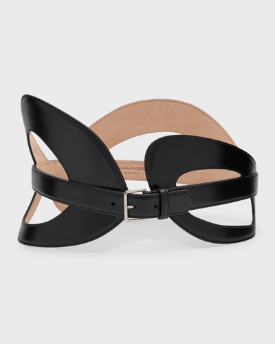 Shop Alexander Mcqueen The Curved Leather Belt In Black