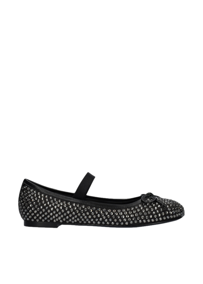 Shop Lola Cruz Shoes Freya Ballet Flat In Black