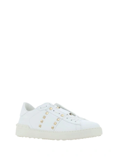 Shop Valentino Garavani Sneakers In Bianco/bianco