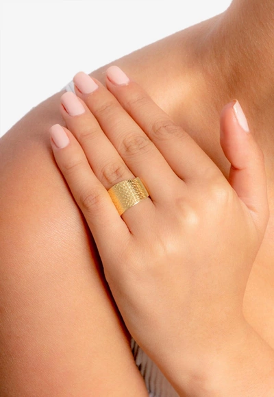 Djihan 18-karat Yellow Gold Textured Ring In Gold