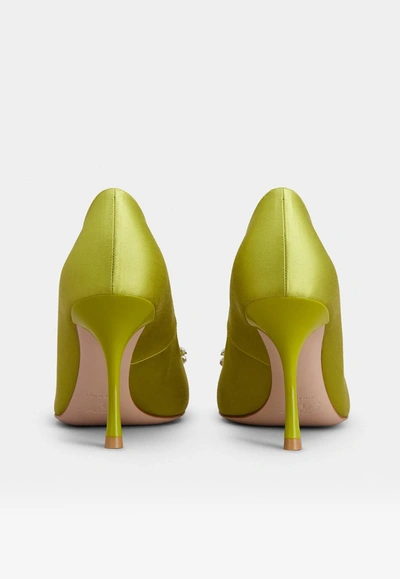 Roger Vivier 85 Bouquet Strass Buckle Pumps In Satin In Yellow