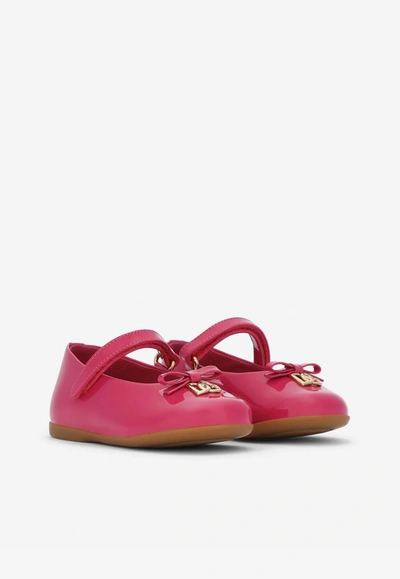 Shop Dolce & Gabbana Baby Girls Dg Logo Patent Leather Ballet Flats With Strap In Fuchsia