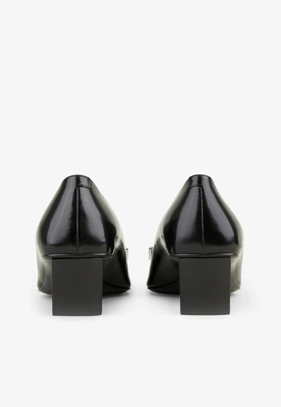 Roger Vivier Black Calfskin Pumps With Buckle And Wide Heel In Black