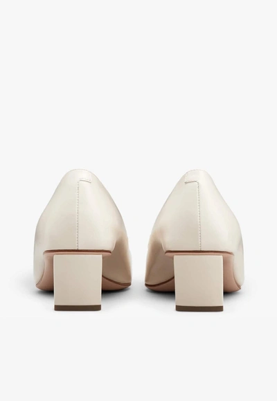 Roger Vivier Belle Vivier 45 Mother-of-pearl Buckle Pumps In Leather In Off-white