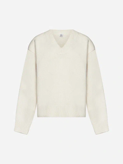 Shop Totême Wool And Cashmere Sweater In Snow