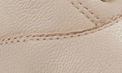 Easy Spirit Motion Round Toe Casual Oxfords Flats In Light Natural