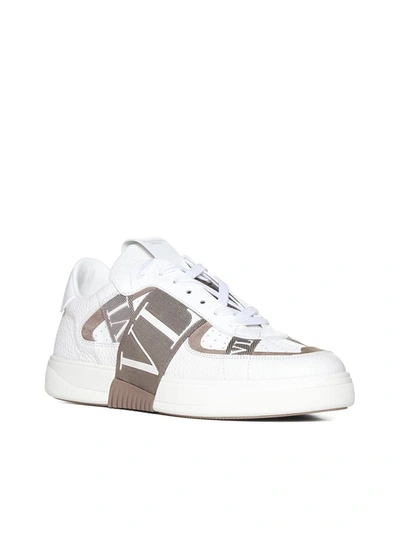 Shop Valentino Garavani Sneakers In Bianco Clay Ivory