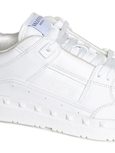 Shop Valentino Garavani Sneakers In Bianco Bianco Bianco Bianco