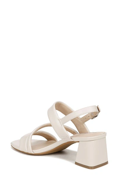 Lifestride Celia Sandal In Bone